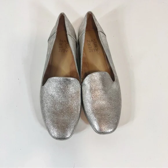 Naturalizer Shoes Womens 8 M Kit2 Slip On Loafer Flats Silver Faux Leather - Picture 3 of 9